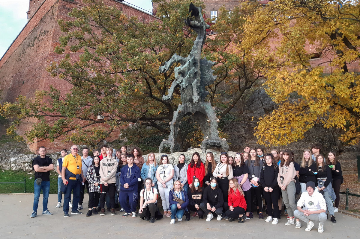 Uczniowie 1aLO, 2bLO i 2ct na tropie „Poznaj Polskę”