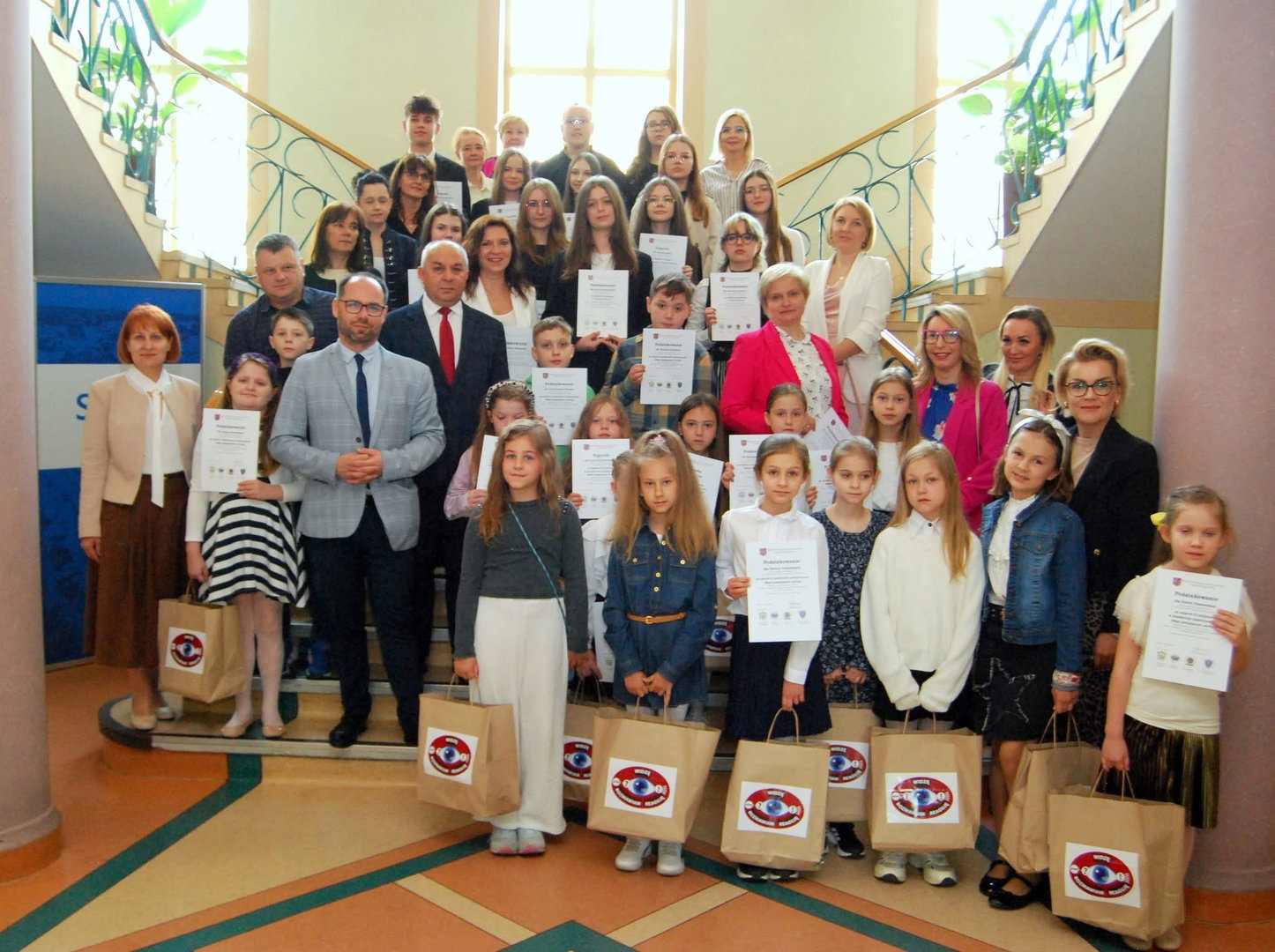 Podsumowanie konkursu "TERAPIA TEATREM – Prawdziwy ja w social mediach"