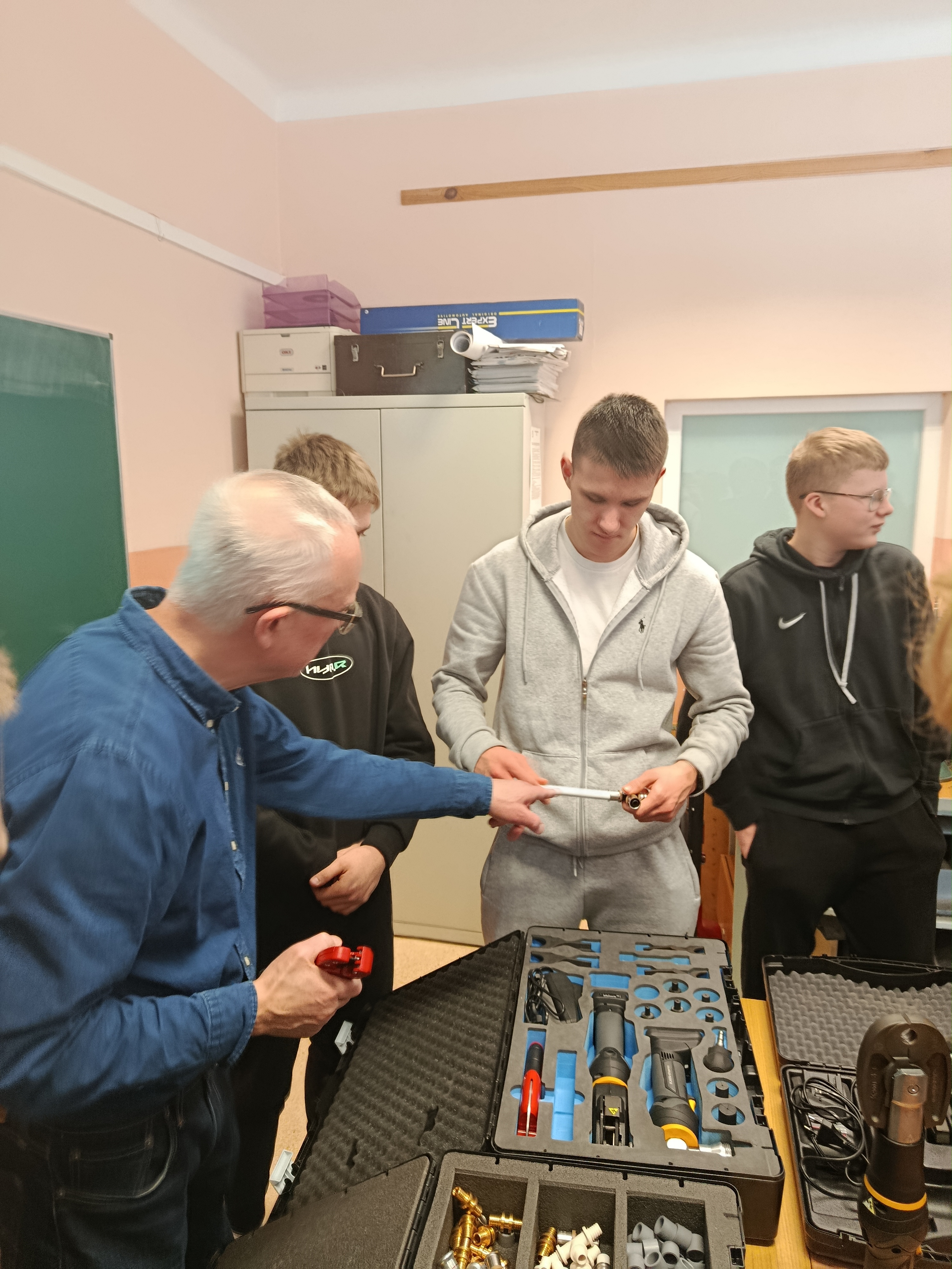 Przyszłość energii w rękach naszych uczniów – szkolenie firmy KAN-therm w Technikum